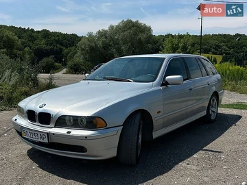Авто BMW 5 Series 2001 № 8960364