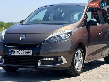 Авто Renault Scenic 2012 № 8960450