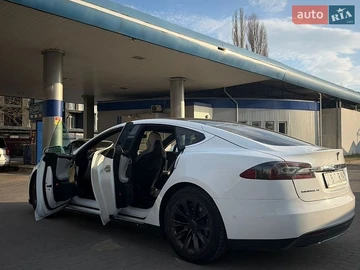 Авто Tesla Model S 2014 № 8960573