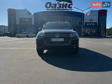 Авто Volkswagen Touareg 2011 № 8960651