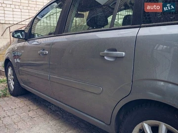 Авто Opel Zafira 2005 № 8960780