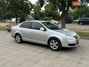 Авто Volkswagen Jetta 2009 № 8960840
