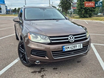 Авто Volkswagen Touareg 2013 № 8961012