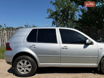 Авто Volkswagen Golf 2001 № 8961242
