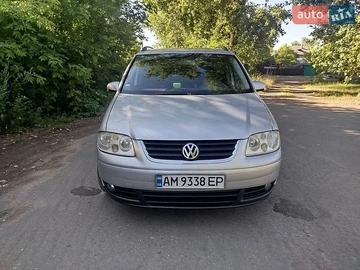Авто Volkswagen Touran 2005 № 8961286