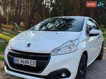 Авто Peugeot 208 2016 № 8961754