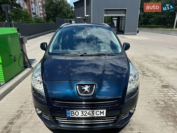 Авто Peugeot 5008 2011 № 8961957
