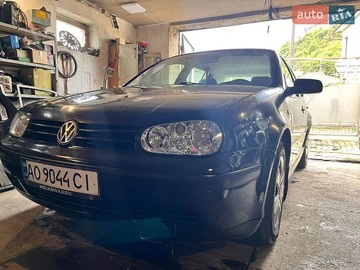 Авто Volkswagen Golf 2000 № 8962057