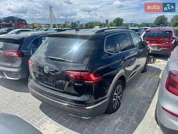 Авто Volkswagen Tiguan 2020 № 8962423