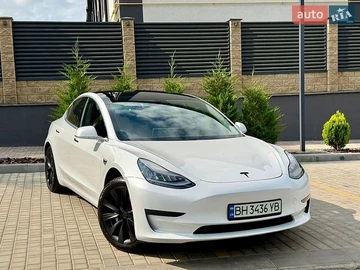 Авто Tesla Model 3 2019 № 8962612