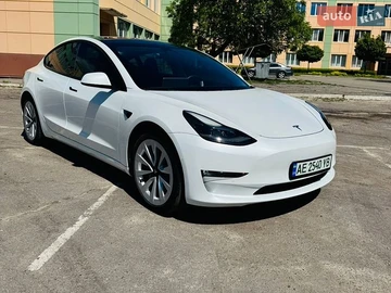 Авто Tesla Model 3 2021 № 8962615
