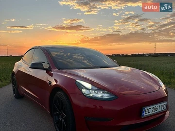 Авто Tesla Model 3 2021 № 8962620