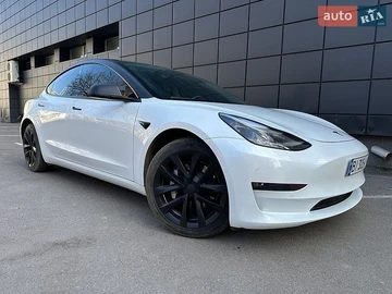 Авто Tesla Model 3 2021 № 8962621