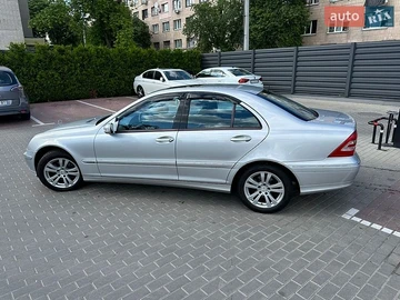 Авто Mercedes C-Class 2004 № 8962717