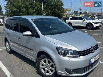 Авто Volkswagen Touran 2014 № 8963047
