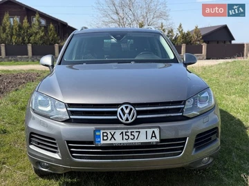 Авто Volkswagen Touareg 2012 № 8963083