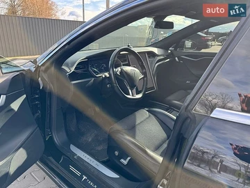 Авто Tesla Model S 2018 № 8963169