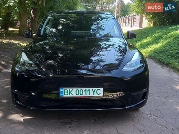 Авто Tesla Model Y 2023 № 8963172