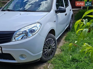 Авто Dacia Sandero 2009 № 8963248