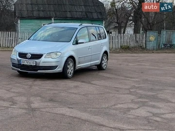 Авто Volkswagen Touran 2007 № 8963356