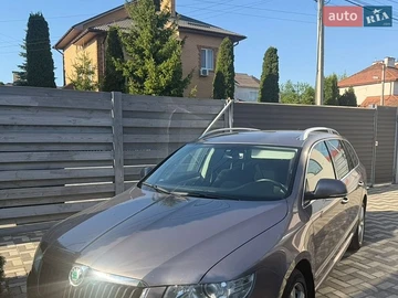 Авто Skoda Superb 2012 № 8963389