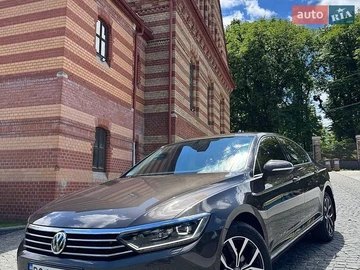 Авто Volkswagen Passat 2017 № 8963508