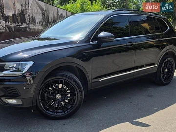 Авто Volkswagen Tiguan 2017 № 8963570