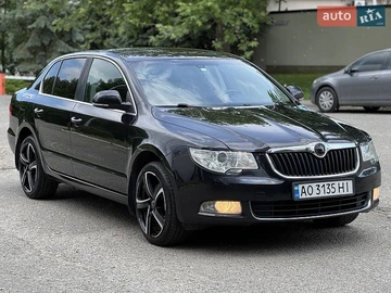 Авто Skoda Superb 2012 № 8963810
