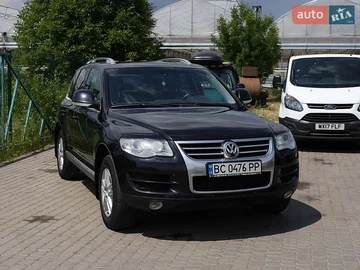 Авто Volkswagen Touareg 2010 № 8963909