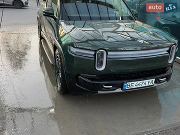 Авто Rivian R1T 2024 № 8964114
