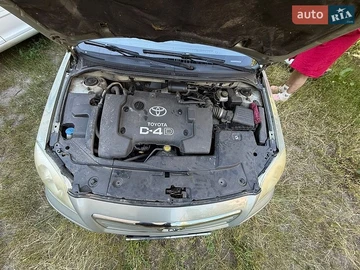 Авто Toyota Avensis 2003 № 8964203