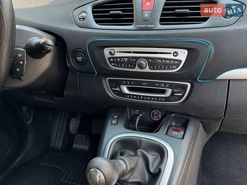 Авто Renault Grand Scenic 2011 № 8964776