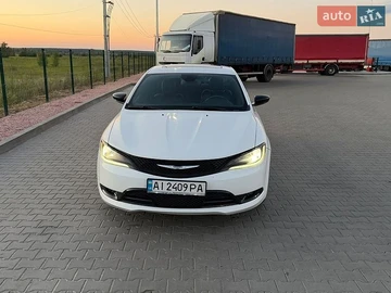 Авто Chrysler 200 2015 № 8964896