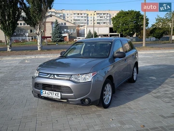 Авто Mitsubishi Outlander 2013 № 8964899