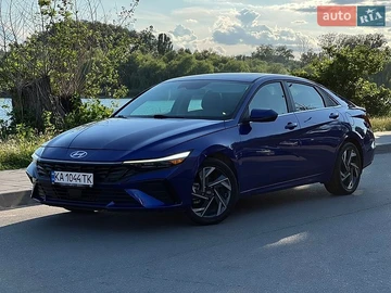 Авто Hyundai Elantra 2024 № 8965066
