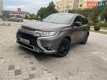 Авто Mitsubishi Outlander 2018 № 8965077