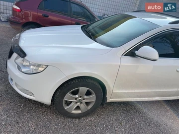 Авто Skoda Superb 2013 № 8965111