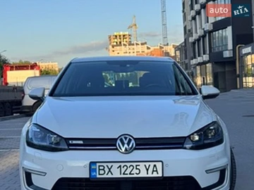 Авто Volkswagen E-Golf 2017 № 8965285