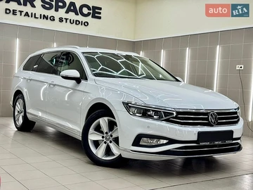 Авто Volkswagen Passat 2022 № 8965625
