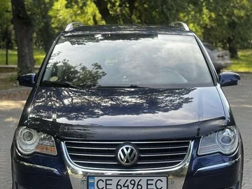 Авто Volkswagen Touran 2009 № 8965768