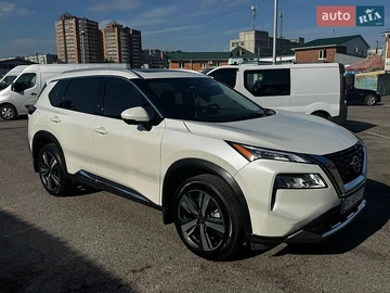 Авто Nissan Rogue 2021 № 8965821