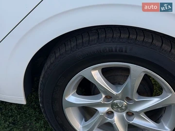 Авто Peugeot 208 2016 № 8966018