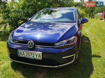 Авто Volkswagen E-Golf 2019 № 8966127