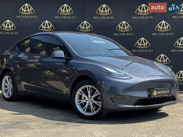Авто Tesla Model Y 2023 № 8966228