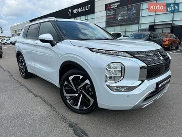 Авто Mitsubishi Outlander 2024 № 8966651