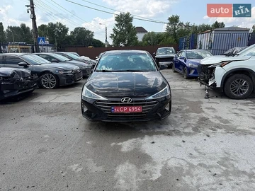 Авто Hyundai Elantra 2018 № 8966883