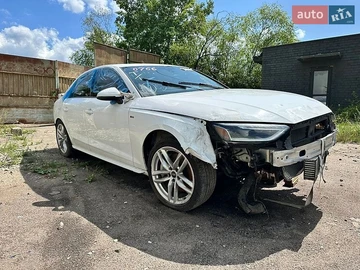 Авто Audi A4 2022 № 8966894