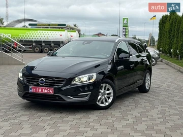 Авто Volvo V60 2015 № 8967039