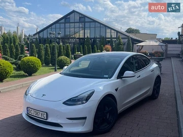Авто Tesla Model 3 2021 № 8967077