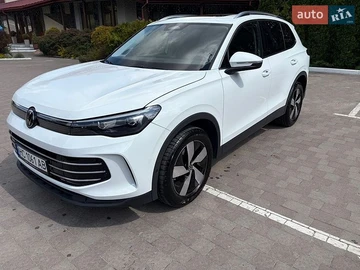 Авто Volkswagen Tiguan 2024 № 8967256